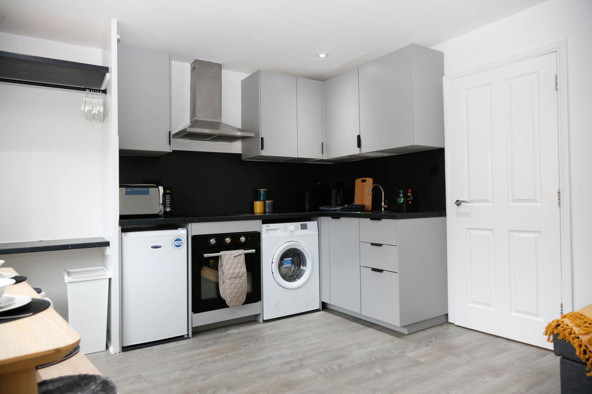 New Luxury Apartments In Central London Next To Shops, Cafes, Bars & Metro Extérieur photo